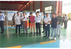 領(lǐng)導(dǎo)參觀6S車間